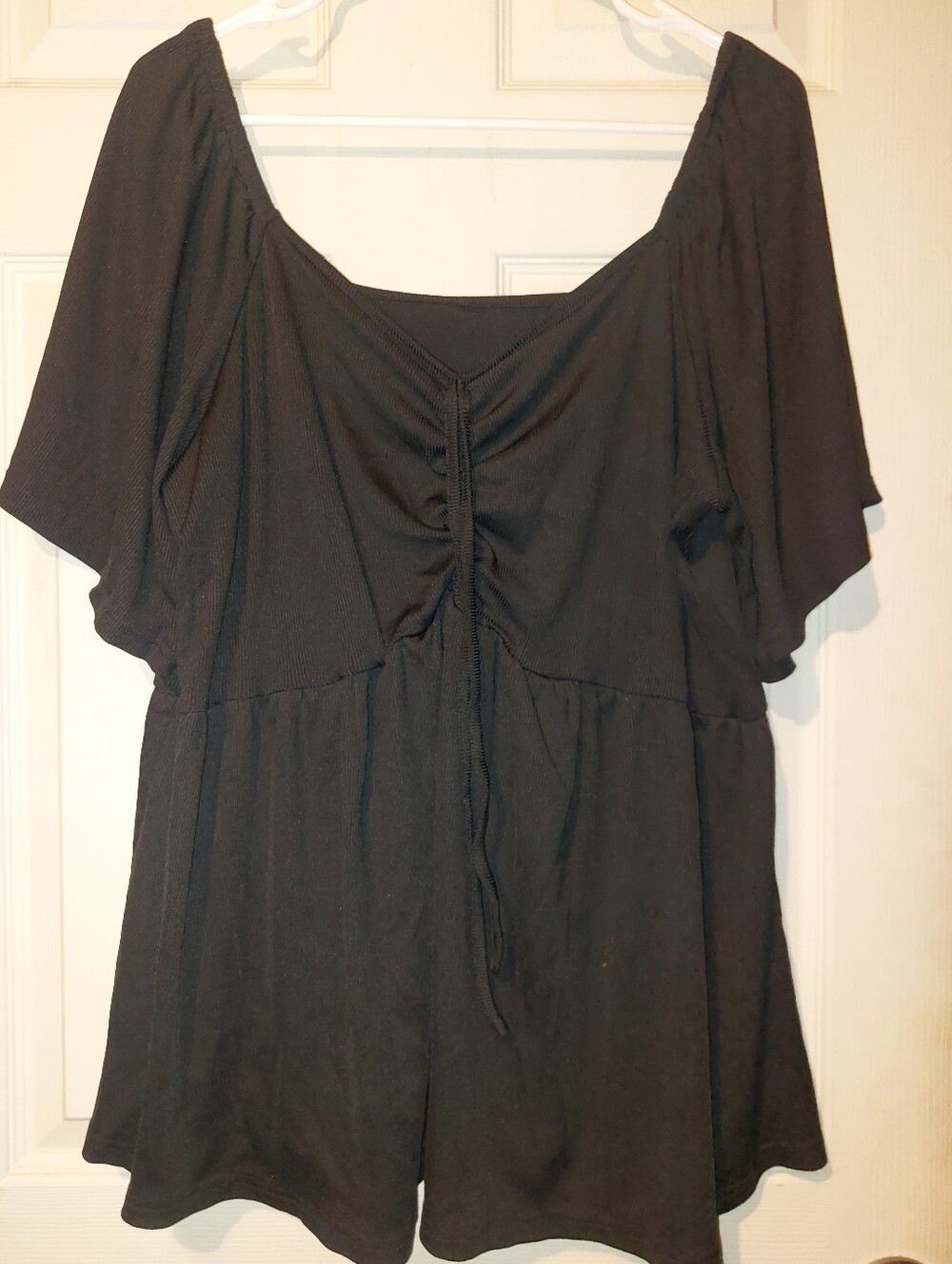 Women’s 3x Black Top with Front Tie